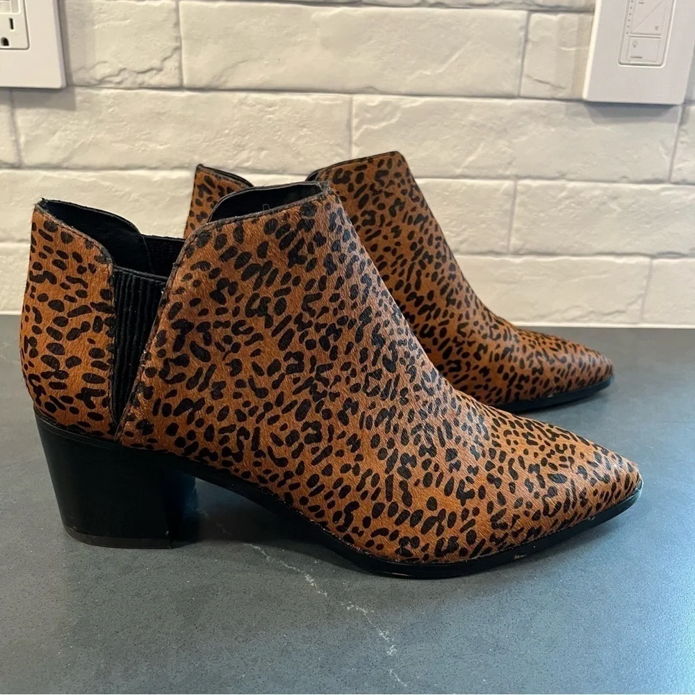 NWT sanctuary sz 9.5 Revel spotted calf hair leather ankle booties
